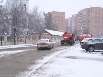 Для борьбы со снегом на дороги Рязани вышли 22 единицы техники